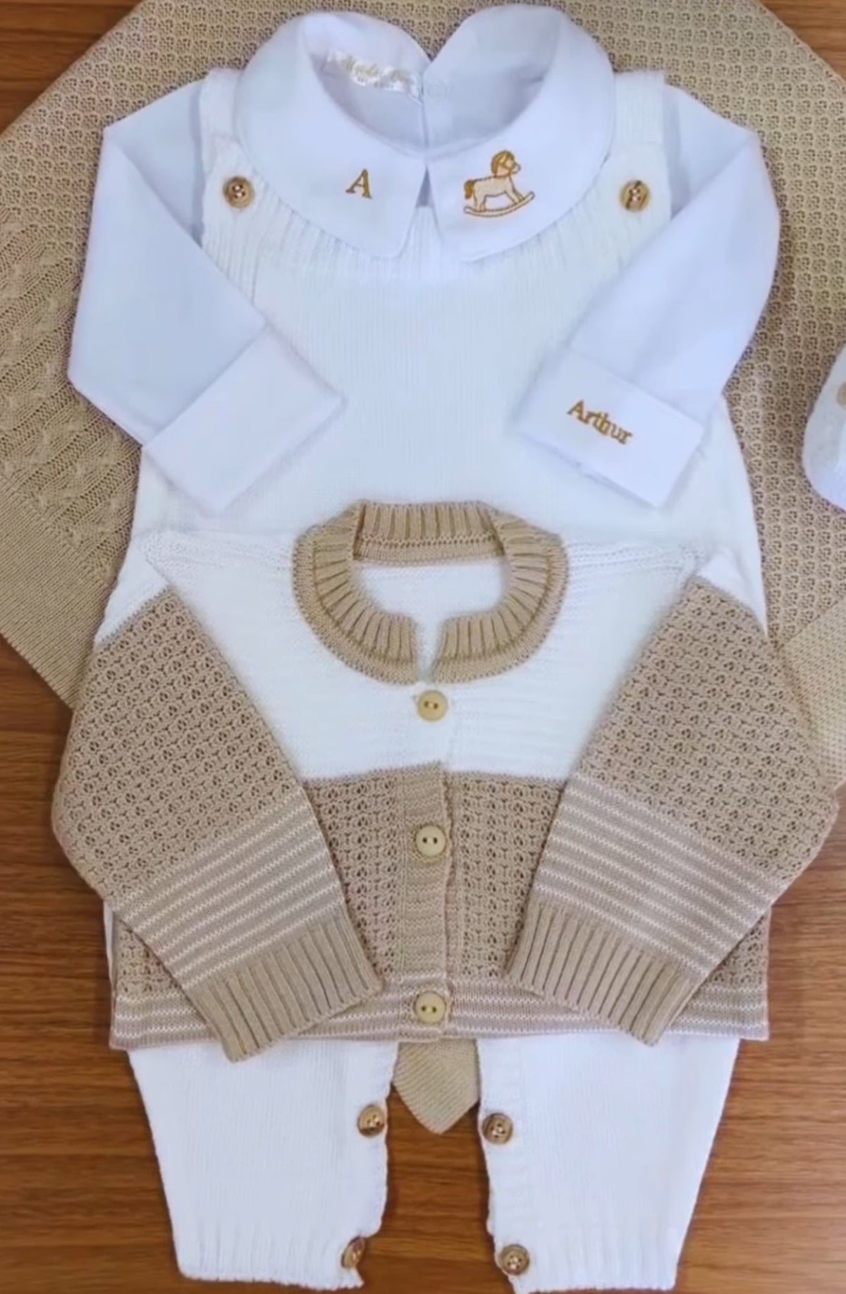 Kit Saída Maternidade Personalizável Completa Hugo | Personalize Com o Nome do Seu Príncipe