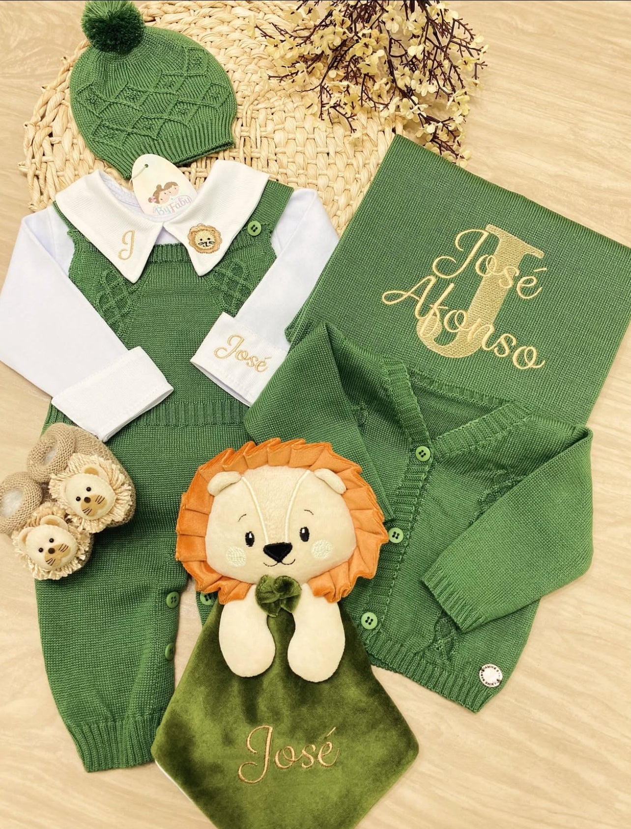 Kit Saída Maternidade Personalizável Verde folha Completa - Personalize Com o Nome do Seu Príncipe