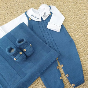 Saída De Maternidade Masculina Bebê Tricô Caio 7 Peças - ACOMPANHA BODY PERSONALIZADO À MÃO                                                                        Azul Jeans