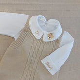 Saída De Maternidade Masculina Bebê Tricô Caio 7 Peças - ACOMPANHA BODY PERSONALIZADO                                                                        Areia